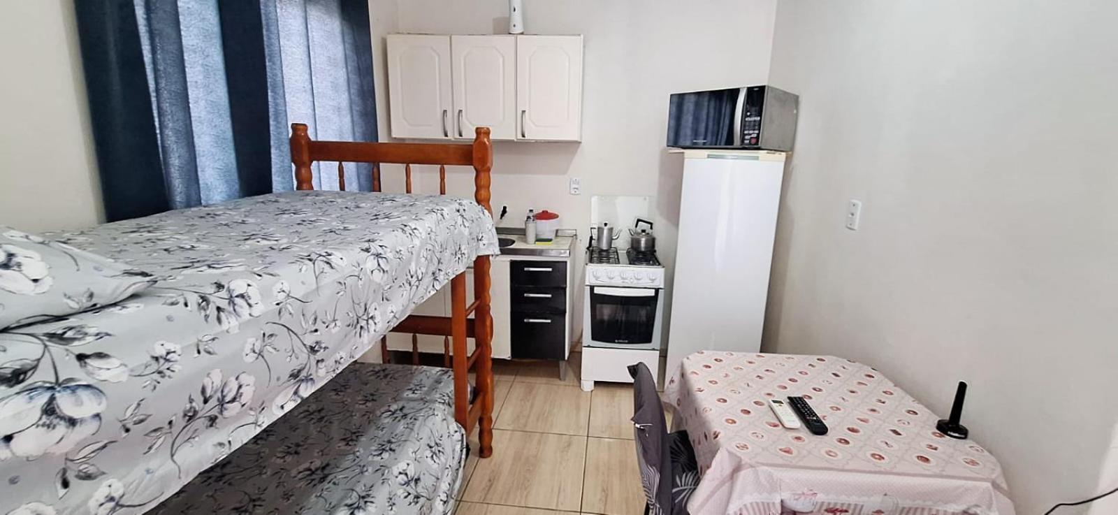 Kitnet S1 Em Torres-Rs - Na Mais Bela Praia Gaucha - Cozinha - Banheiro - Ar Condicionado - Tv E Wi-Fi - Estacionamento - Anfitria Superhost No Bnb Exterior foto